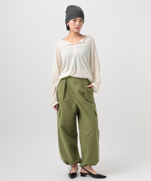 BAYFLOW(ベイフロー)の「ストレッチカーゴバレルパンツ(カーゴパンツ・レディース・ベージュ/カーキ・MEDIUM/SMALL)」の13枚目の写真