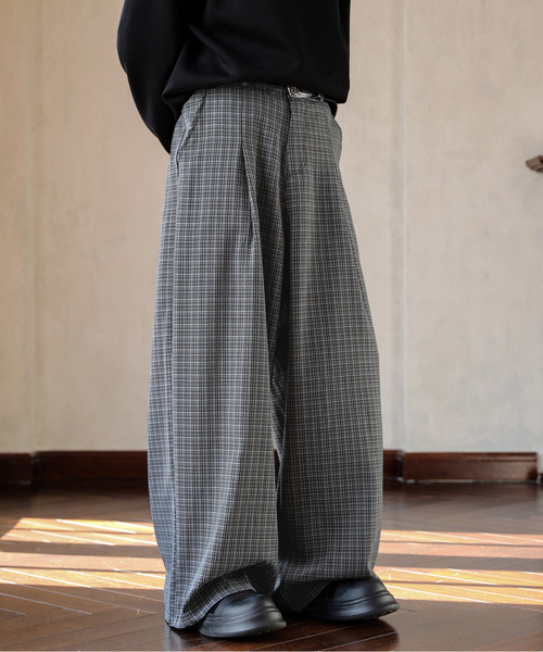 neos(ネオス)の「【neos】ワイド バルーン バレル チェックパンツ スラックス ルーズシルエット メンズ ユニセックス(スラックス・メンズ・ブラウン/ブラック・MEDIUM/LARGE/X-LARGE/XX-LARGE/XXX-LARGE)」の1枚目の写真