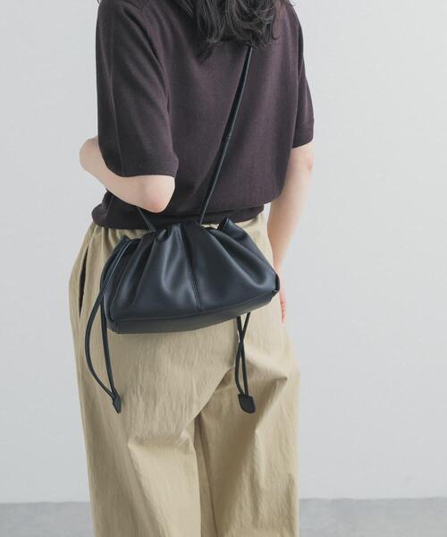 URBAN RESEARCH DOORS（アーバンリサーチドアーズ）の「2way巾着ショルダー（ショルダーバッグ・レディース・オレンジ系その他/アイボリー/ブラック・ONE）」の2枚目の写真