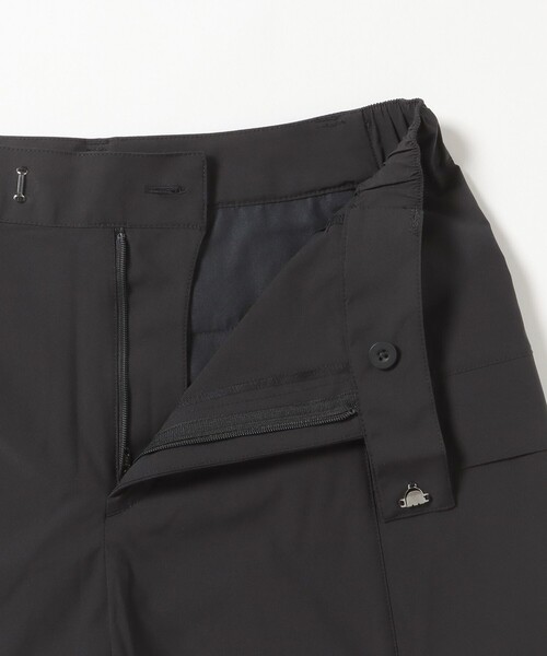 BEAMS GOLF（ビームスゴルフ）の「〈WOMEN〉B.G.THREE / ALL-TIME ストレッチ サイドポケット ショーツ（撥水)（LV.4）（その他パンツ・レディース・ブラック/ネイビー・MEDIUM/LARGE）」の5枚目の写真