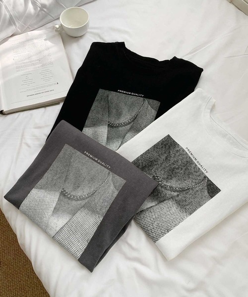 LOWO(ロワ)の「綿混 モノクロプリント オーバー Tシャツ(Tシャツ/カットソー・レディース・ブラック/チャコールグレー/ホワイト・FREE)」の4枚目の写真