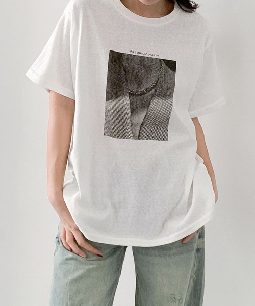 LOWO(ロワ)の「綿混 モノクロプリント オーバー Tシャツ(Tシャツ/カットソー・レディース・ブラック/チャコールグレー/ホワイト・FREE)」の9枚目の写真