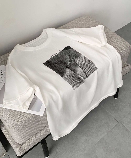 LOWO(ロワ)の「綿混 モノクロプリント オーバー Tシャツ(Tシャツ/カットソー・レディース・ブラック/チャコールグレー/ホワイト・FREE)」の18枚目の写真