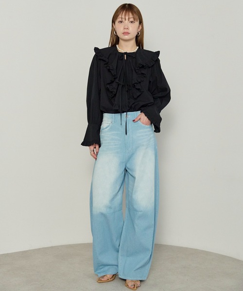 enhaut（アンオート）の「ヴィンテージ加工 デニム ワイド パンツ（デニムパンツ・レディース・ライトブルー/インディゴブルー・FREE）」の9枚目の写真