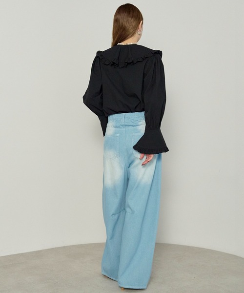 enhaut（アンオート）の「ヴィンテージ加工 デニム ワイド パンツ（デニムパンツ・レディース・ライトブルー/インディゴブルー・FREE）」の13枚目の写真