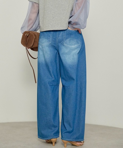 enhaut（アンオート）の「ヴィンテージ加工 デニム ワイド パンツ（デニムパンツ・レディース・ライトブルー/インディゴブルー・FREE）」の21枚目の写真