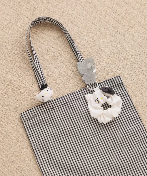 Me%（ミィパーセント）の「【HELLO KITTY】ぬいポニー　633297（ヘアゴム・レディース・ゴールド/レッド/ブラック系その他/ブラック・FREE）」の8枚目の写真