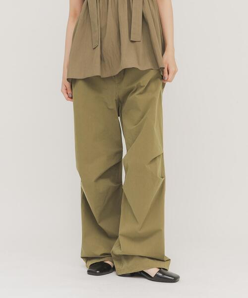 KBF(ケイビーエフ)の「WIDEカーゴパンツ(その他パンツ・レディース・ブラウン/オリーブ/アイボリー・ONE)」の3枚目の写真