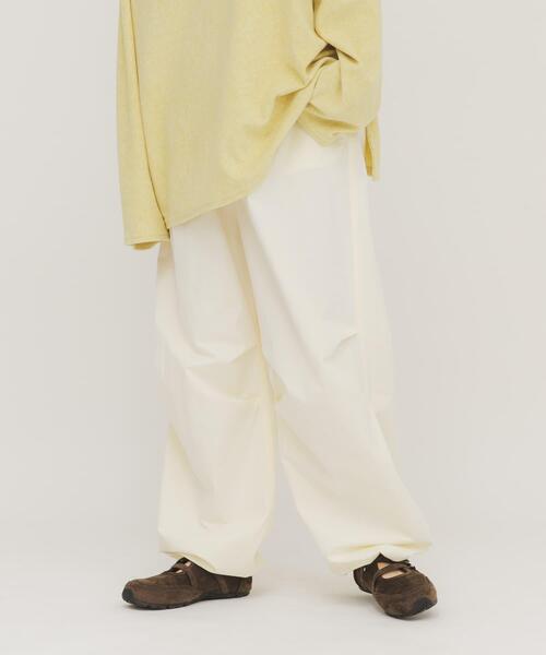 KBF(ケイビーエフ)の「WIDEカーゴパンツ(その他パンツ・レディース・ブラウン/オリーブ/アイボリー・ONE)」の2枚目の写真