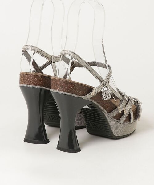 DIESEL(ディーゼル)の「ウィメンズ サンダル D-WOODSTOCK 105 SANDAL(サンダル・レディース・グレー系その他・38/37/39/40/36)」の2枚目の写真