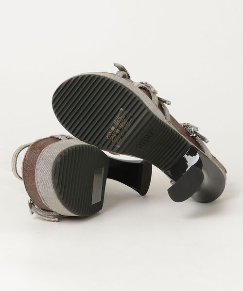 DIESEL(ディーゼル)の「ウィメンズ サンダル D-WOODSTOCK 105 SANDAL(サンダル・レディース・グレー系その他・38/37/39/40/36)」の3枚目の写真