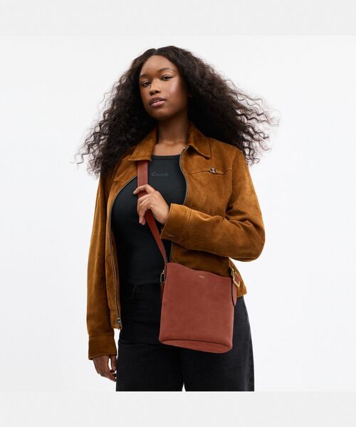 ブリーカー バケット バッグ 21（ショルダーバッグ）｜COACH（コーチ 