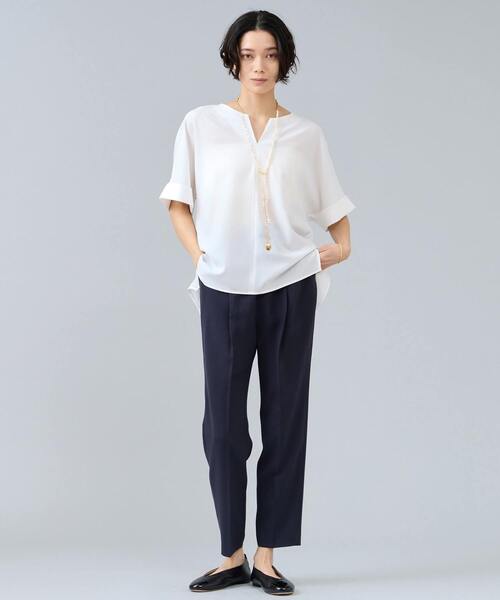 Liesse（リエス）の「キーネックブラウス（シャツ/ブラウス・レディース・ネイビー/モカ/ホワイト・FREE）」の7枚目の写真