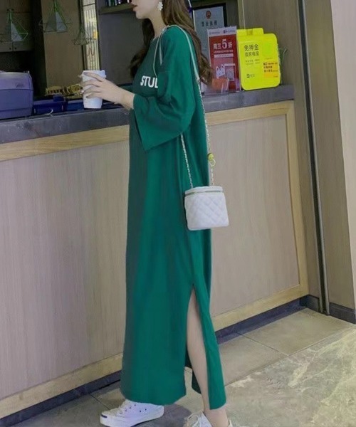 Flugge(フラッジー)の「ロゴ半袖Tシャツワンピース(ワンピース・レディース・グリーン/グレー・MEDIUM/LARGE)」の9枚目の写真