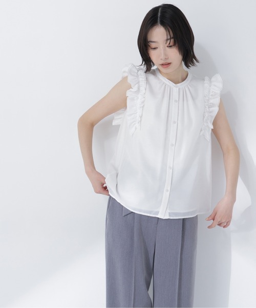 Frill shoulder blouse — блузка с оборками на плечах