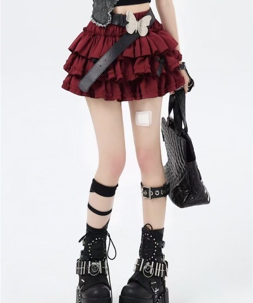Beststore(ベストストア)の「地雷系女子必見 激カワ3段フリル ティアードミニスカート(インナーパンツ付き)ボリュームシルエット 地雷系 量産型(スカート・レディース・ピンク/レッド/パープル/ブルー・FREE)」の4枚目の写真