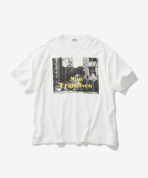 GEORGE'S(ジョージズ)の「カラーロゴフォトプリントTシャツ(Tシャツ/カットソー・メンズ・ホワイト系その他2/ホワイト系その他/ホワイト系その他3・MEDIUM/LARGE)」の2枚目の写真