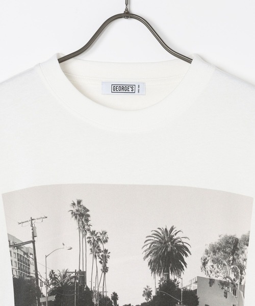 GEORGE'S(ジョージズ)の「カラーロゴフォトプリントTシャツ(Tシャツ/カットソー・メンズ・ホワイト系その他2/ホワイト系その他/ホワイト系その他3・MEDIUM/LARGE)」の6枚目の写真