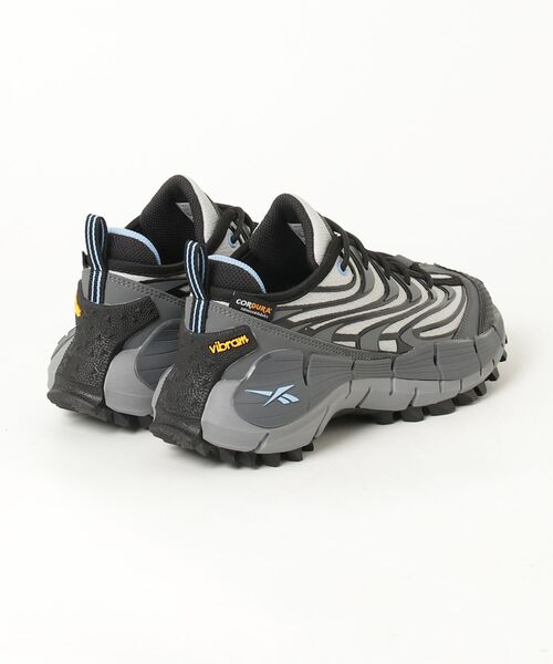 Reebok（リーボック）の「ジグ キネティカ 3.5 エッジ / ZIG KINETICA 3.5 EDGE（スニーカー・メンズ・ブラック/グレー・24.0cm/24.5cm/23.5cm/23.0cm/22.5cm/31cm/30.0cm/29.0cm/28.5cm/28.0cm/27.5cm/27.0cm/26.5cm/26.0cm/25.5cm/25.0cm）」の20枚目の写真