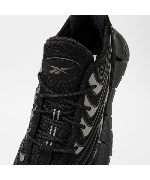 Reebok（リーボック）の「ジグ キネティカ 3.5 エッジ / ZIG KINETICA 3.5 EDGE（スニーカー・メンズ・ブラック/グレー・24.0cm/24.5cm/23.5cm/23.0cm/22.5cm/31cm/30.0cm/29.0cm/28.5cm/28.0cm/27.5cm/27.0cm/26.5cm/26.0cm/25.5cm/25.0cm）」の19枚目の写真