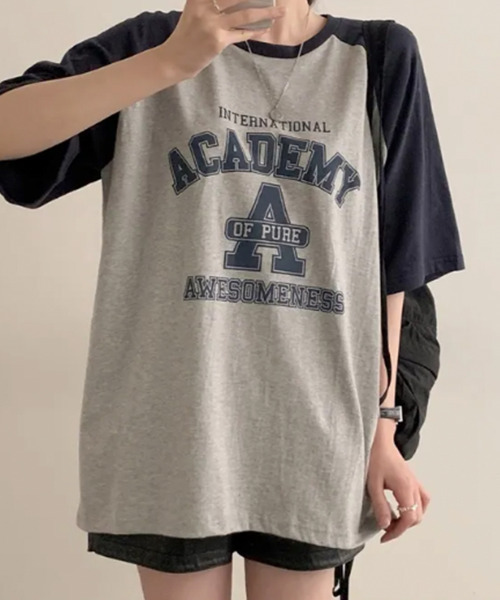 VIVID LADY(ビビッドレディー)の「カレッジロゴ 配色 ラグランTシャツ 半袖カットソー(Tシャツ/カットソー・レディース・ワイン/ブラック/グリーン/ネイビー・FREE)」の14枚目の写真