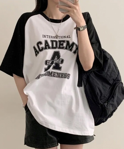 VIVID LADY(ビビッドレディー)の「カレッジロゴ 配色 ラグランTシャツ 半袖カットソー(Tシャツ/カットソー・レディース・ワイン/ブラック/グリーン/ネイビー・FREE)」の18枚目の写真