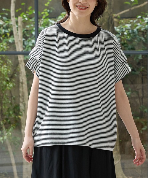 Honeys(ハニーズ)の「【ハニさら・接触冷感・吸水速乾・UVカット・遮熱】ショルダータックTシャツ(Tシャツ/カットソー・レディース・スミクロ/ホワイト系その他2/オフホワイト/ブラック/ホワイト×ブラック・S/M/L)」の14枚目の写真