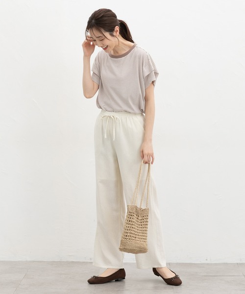 Honeys(ハニーズ)の「【ハニさら・接触冷感・吸水速乾・UVカット・遮熱】ショルダータックTシャツ(Tシャツ/カットソー・レディース・スミクロ/ホワイト系その他2/オフホワイト/ブラック/ホワイト×ブラック・S/M/L)」の15枚目の写真