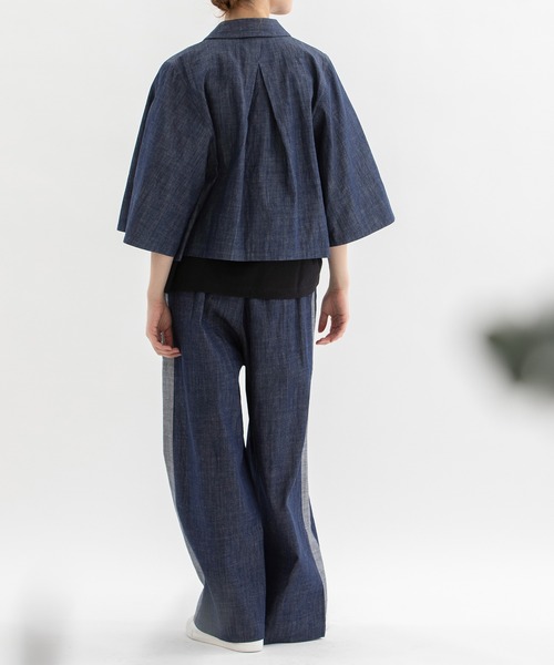 nop de nod（ノップドゥノッド）の「Rondeケープスリーブクロップドシャツ（その他アウター・レディース・インディゴブルー/ブラック/キャメル・3）」の5枚目の写真