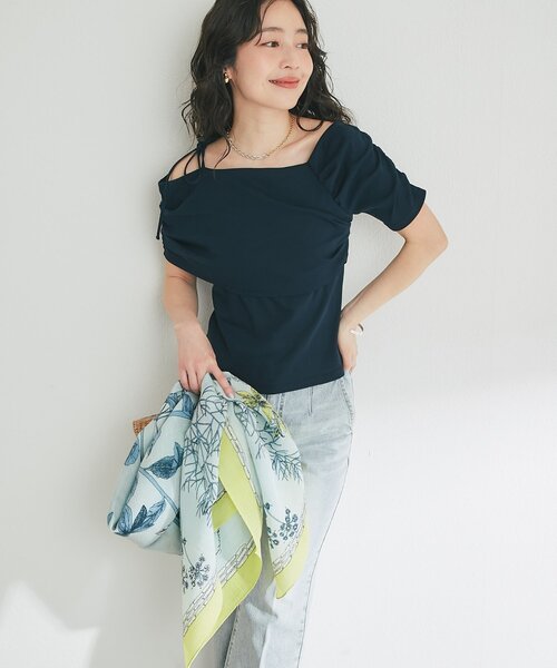 La boutique BonBon(ラブティックボンボン)の「【今すぐお届け!・1枚で決まる】リボンアシメドレープネックカットソー(Tシャツ/カットソー・レディース・ネイビー/ホワイト/サックスブルー・FREE)」の13枚目の写真