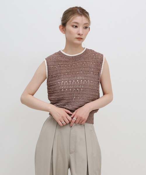 select MOCA(セレクトモカ)の「透かし編みバイカラーフレンチニットベスト(ニット/セーター・レディース・オフホワイト/ブラウン/ブラック・FREE)」の10枚目の写真