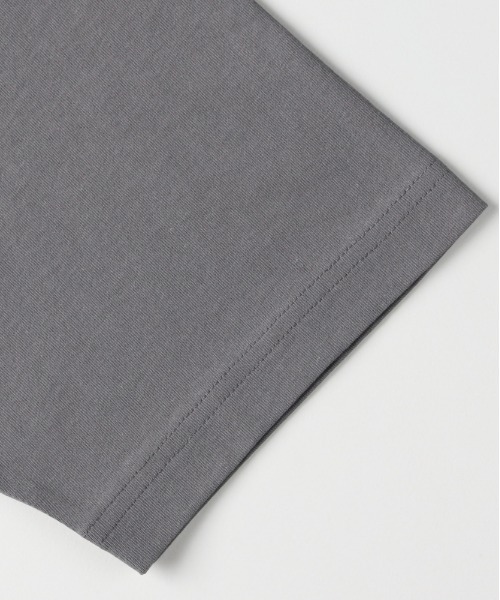 Right-on（ライトオン）の「Refurbish(リファービッシュ)グラフィック半袖Ｔシャツ（Tシャツ/カットソー・メンズ・ブラウン/ホワイト/ネイビー/ブラック/ターコイズブルー/グレー・XL/S/M/L）」の20枚目の写真