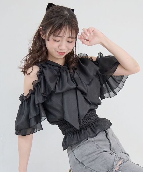 MAJESTIC LEGON(マジェスティックレゴン)の「アメスリフリルリボン半袖ブラウス(シャツ/ブラウス・レディース・ホワイト系その他2/ミント/ブラック/ピンク・MEDIUM)」の2枚目の写真