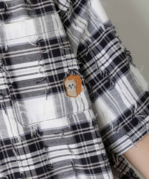 ScoLar Parity（スカラーパリティ）の「362105：ネコパン刺繍 ひげチェックorデニムシャツ（シャツ/ブラウス・レディース・アイボリー/ブルー/チャコールグレー・M）」の10枚目の写真