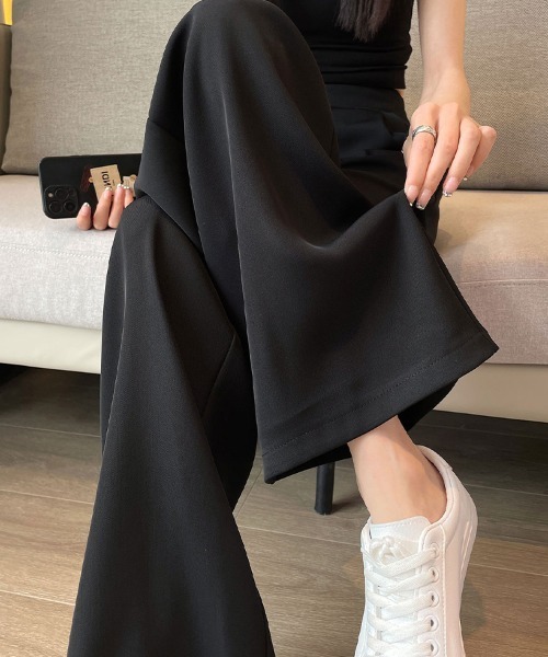 mielu(ミエル)の「タックワイドスラックス(スラックス・レディース・ブラック/グレー/ベージュ・MEDIUM/LARGE)」の9枚目の写真