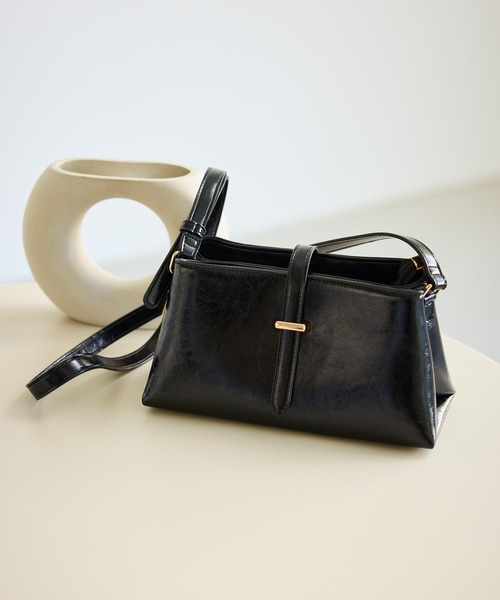 ROPE' PICNIC(ロペピクニック)の「リンクルエナメルミニショルダーバッグ(ショルダーバッグ・レディース・ブルー系その他4/ブラック/キナリ・FREE)」の3枚目の写真