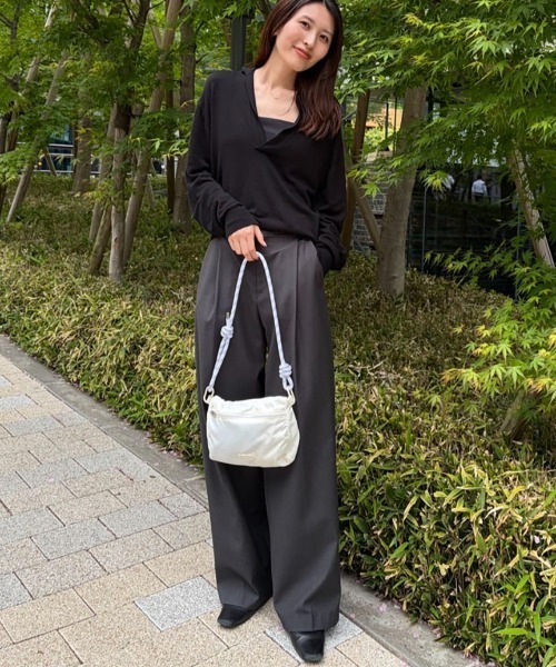emmi(エミ)の「【ONLINE限定カラーあり】マルチユースバックパック(バックパック/リュック・レディース・ブラウン/イエロー/ベージュ/ブラック/オフホワイト/グレー・F)」の18枚目の写真