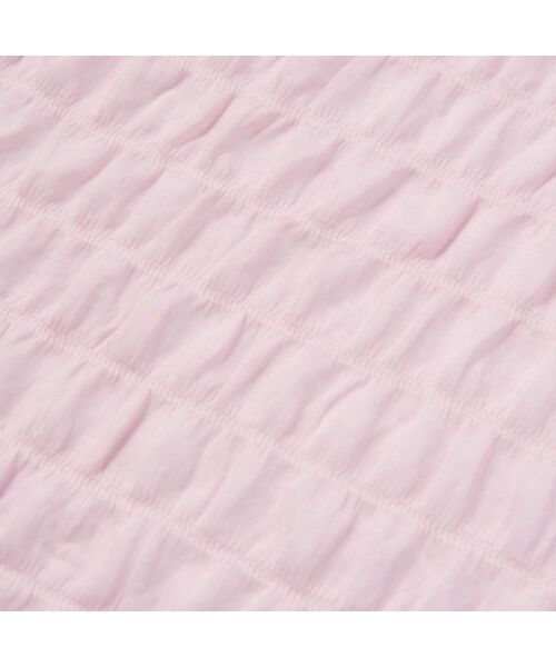 Francfranc(フランフラン)の「ひんやり リップル ブランケット シングル 1400×2000 冷感 くしゅくしゅ(ブランケット・レディース・ピンク・FREE)」の5枚目の写真