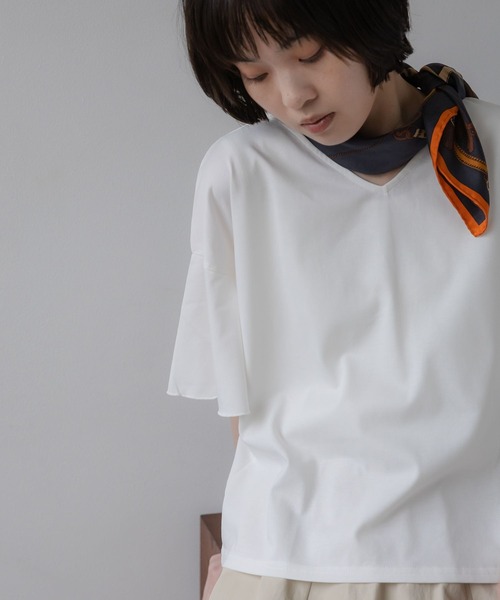 studio CLIP(スタディオクリップ)の「《ウタオ》多機能袖フリルTシャツ(Tシャツ/カットソー・レディース・ベージュ/ホワイト/ブラック/セージグリーン・LARGE/MEDIUM/X-LARGE/SMALL)」の6枚目の写真