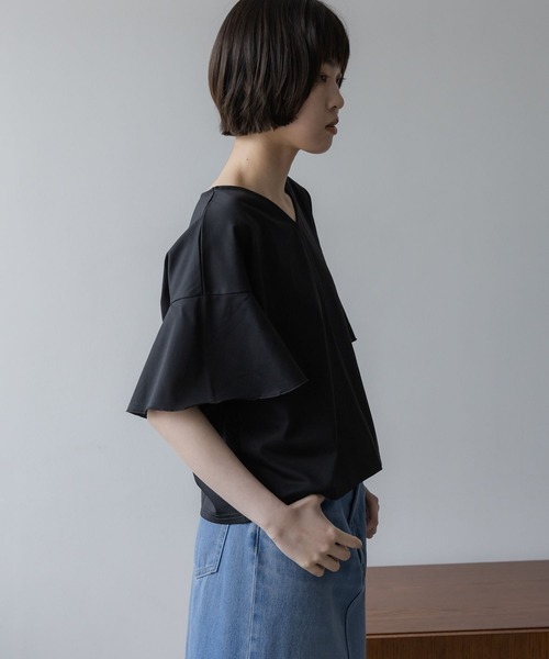 studio CLIP(スタディオクリップ)の「《ウタオ》多機能袖フリルTシャツ(Tシャツ/カットソー・レディース・ベージュ/ホワイト/ブラック/セージグリーン・LARGE/MEDIUM/X-LARGE/SMALL)」の10枚目の写真