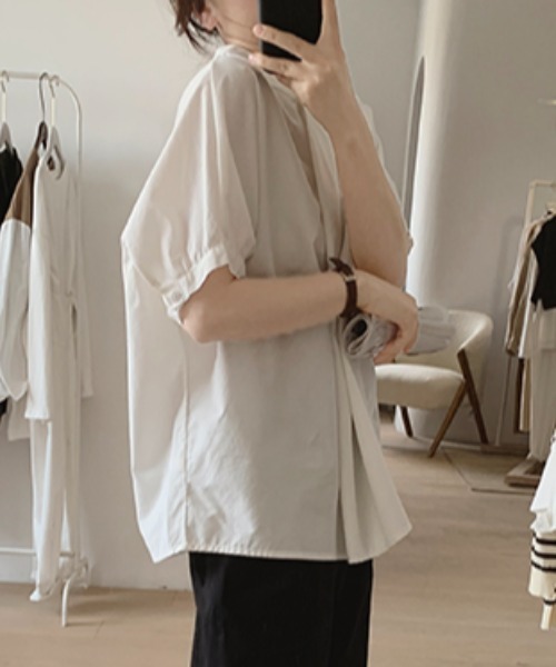 AMAJI(アマジ)の「アシンメトリー ギャザー 半袖 シャツ トップス(シャツ/ブラウス・レディース・ブラウン/グリーン/ホワイト・X-LARGE/LARGE)」の4枚目の写真
