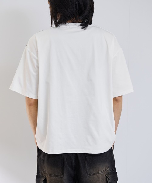 URBAN COLLECTION(アーバンコレクション)の「【URBANCOLLECTION/アーバンコレクション】天竺 異素材ブロック切り替え ルーズシルエット Tシャツ 接触冷感 吸水速乾 UVカット ストレッチ(Tシャツ/カットソー・メンズ・ホワイト系その他/ライトグレー系/グレー系その他・S/M/L/XL)」の5枚目の写真