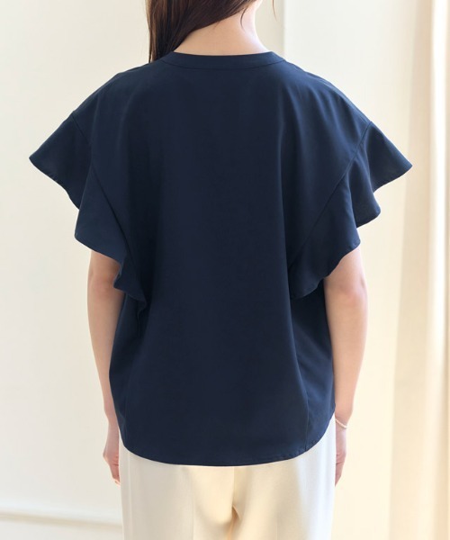 Pierrot(ピエロ)の「【汗ジミ防止・接触冷感】フレアブラウス(シャツ/ブラウス・レディース・ベージュ/ネイビー/ピンク・L/M)」の12枚目の写真