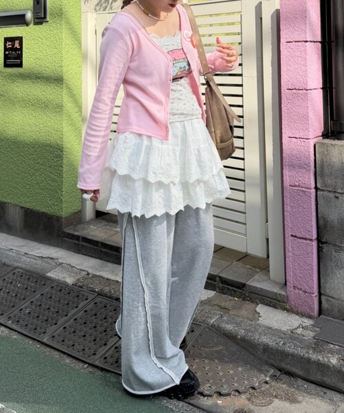 w closet(ダブルクローゼット)の「【Am企画】ロゴプリントレースキャミソール(Tシャツ/カットソー・レディース・グレー/オフホワイト/ブラック・FREE)」の22枚目の写真