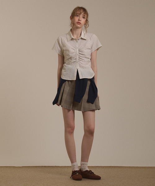 hazyl(ヘイジル)の「gather design short sleeve shirt / ギャザーデザインショートスリーブシャツ(シャツ/ブラウス・レディース・ブルー/オフホワイト/クリーム・フリー)」の21枚目の写真