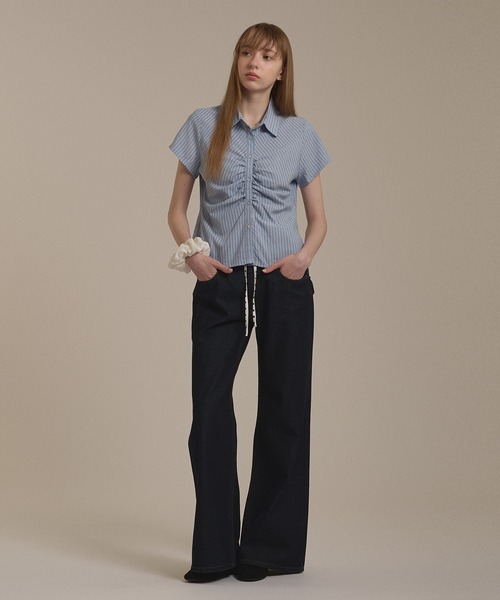 hazyl(ヘイジル)の「gather design short sleeve shirt / ギャザーデザインショートスリーブシャツ(シャツ/ブラウス・レディース・ブルー/オフホワイト/クリーム・フリー)」の12枚目の写真