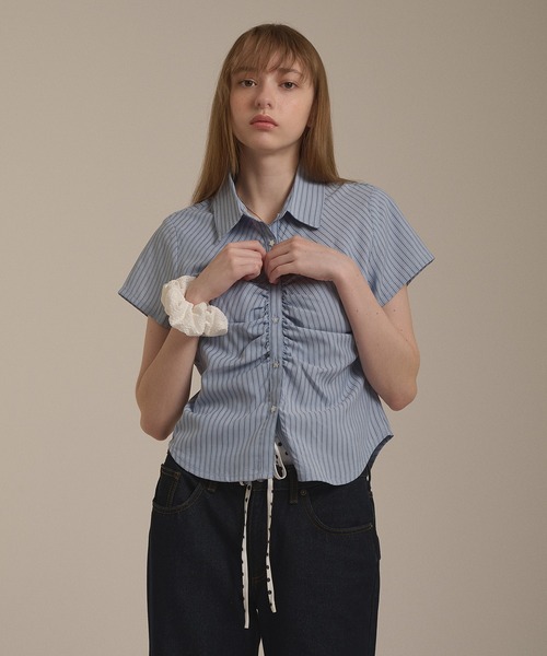 hazyl(ヘイジル)の「gather design short sleeve shirt / ギャザーデザインショートスリーブシャツ(シャツ/ブラウス・レディース・ブルー/オフホワイト/クリーム・フリー)」の18枚目の写真