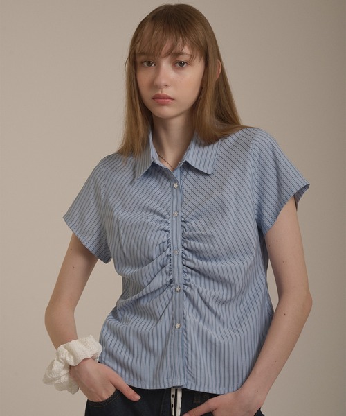 hazyl(ヘイジル)の「gather design short sleeve shirt / ギャザーデザインショートスリーブシャツ(シャツ/ブラウス・レディース・ブルー/オフホワイト/クリーム・フリー)」の15枚目の写真