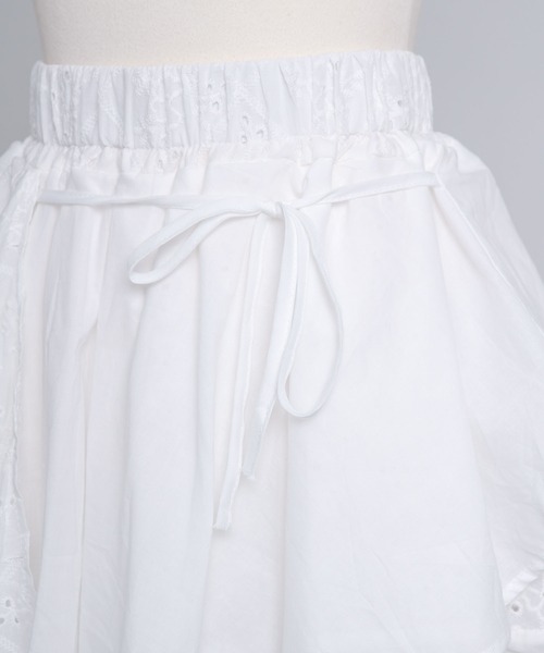 Diable baiser(ディアブルベーゼ)の「アシンメトリーレーススカート/インナーパンツ付(スカート・レディース・ホワイト・FREE)」の10枚目の写真