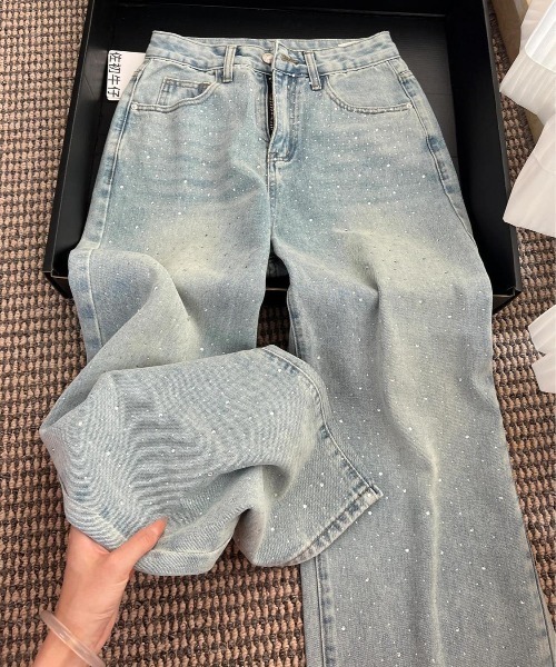 LUCPY(ラクピー)の「ドットウォッシュストレートデニムパンツ ハイウエスト ルーズシルエット(デニムパンツ・レディース・ライトブルー・LARGE/MEDIUM/SMALL/X-LARGE)」の2枚目の写真